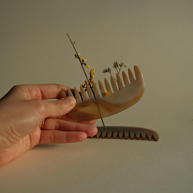 natural agate hair comb