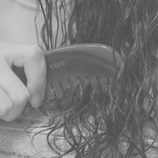 A hair care method you didn't know about: aroma combing