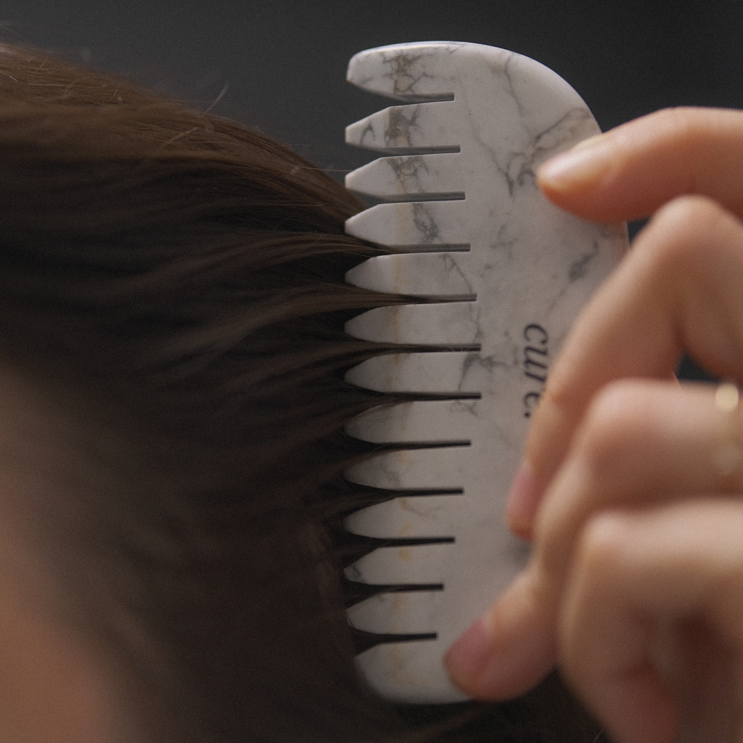 A hair care method you didn't know about: aroma combing β CURE